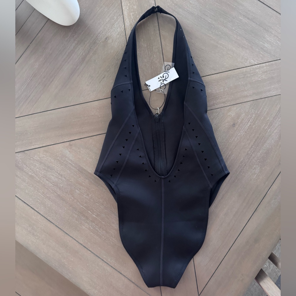 GIGI C Black Zip-Front One-Piece Swimsuit - Picture 8 of 16